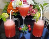 A picture of step 3 of Plum Mint Cooler.