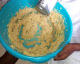 A picture of step 3 of Car shaped cake.