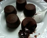 Foto langkah ke 7 dari resep Chocholava lumer#pr_olahan coklat.
