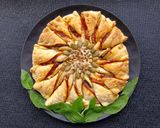 A picture of step 12 of Sunflower pizza🌻.