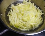 A picture of step 3 of Rice flour potato balls.