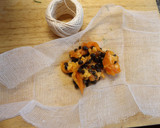 Foto del paso 4 de la receta: Dulce de piña, papaya y manzana con hierbas frescas y especias