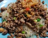 A picture of step 3 of Chinese XO Sauce Minced Pork with vermicelli glass noodles.