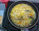 Foto langkah ke 6 dari resep Bubur Lemak Telur (MPASI 8m+).
