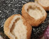 Túróval töltött zsemle recept fázis 3 fotója