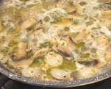 Foto del paso 4 de la receta: Rebanadas de pan con setas