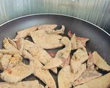 Foto del paso 1 de la receta: Higadito Salteado con Moyashi Cebollita China!