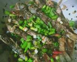 Foto langkah ke 4 dari resep Ikan Belanak Kecap Pedas.
