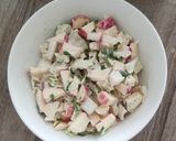 A picture of step 4 of Apple and cabbage salad.