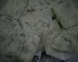 Foto langkah ke 4 dari resep Martabak telur bakso sambal goreng.