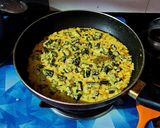 A picture of step 5 of Dahi Bhindi.
