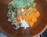 Foto langkah ke 1 dari resep Tumis capcay, jagung,telur kuah kental.