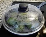 Foto del paso 9 de la receta: Acelga rellena, bañada con salsa de avellanas y almendras