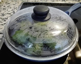 Foto del paso 9 de la receta: Acelga rellena, bañada con salsa de avellanas y almendras