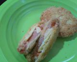 Foto langkah ke 8 dari resep Roti Goreng (isi kornet ayam).