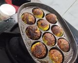 A picture of step 5 of Corn cheese bomb.