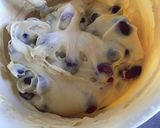 Une image de l'étape 3 de Cake aux cranberries fraîches.