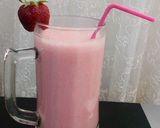 عکس مرحله 4 از دستور اسموتی توت فرنگی