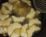 A picture of step 6 of Milk and coconut cincin.