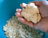 A picture of step 9 of Sweet Tangy Strawberry and Nut Crumble Bar.