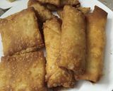 A picture of step 3 of Macroni springrolls or box patties.