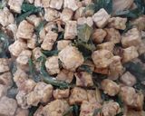 Foto langkah ke 4 dari resep Orek Tempe Kukus.