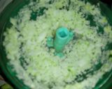 A picture of step 1 of Plastic chutney.