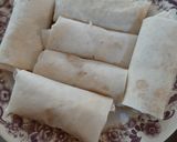 Foto langkah ke 3 dari resep 12. Lumpia Indomie.