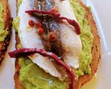 Foto del paso 4 de la receta Tostas de aguacate con sardinas marinadas a los 2 cítricos