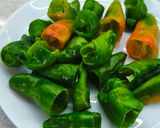Foto del paso 2 de la receta Pimientos de padrón rellenos de tortilla de patatas chips