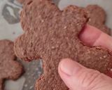 Foto del paso 6 de la receta: Galletitas navideñas inclusivas 🤶🏻 para que nadie se quede sin sus galletas en Navidad 🤶🏻
