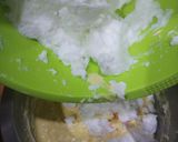 Foto langkah ke 4 dari resep Marmer cake lembut.