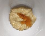 Foto del passaggio 1 della ricetta Baked oatmeal alle fragole, lamponi e granella di cacao