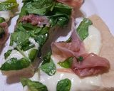 Foto del paso 11 de la receta: Pizza casera con rúcula y jamón crudo