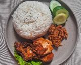 Foto langkah ke 5 dari resep Ayam Gepuk Sambal Kacang Mede A la Pak Gembus.