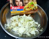 A picture of step 2 of Rice cutlets.