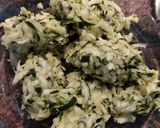 Hình bước làm 1 của món Zucchini Pancake