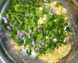 A picture of step 4 of Leftover rice kabab.