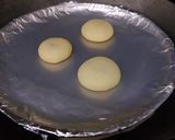 A picture of step 4 of Gulkand stuffed cookies.