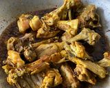 Gambar langkah 3 resipi Ayam kampung masak halia.