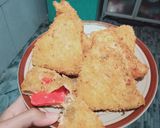 Foto langkah ke 4 dari resep Risol segitiga.