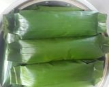 Foto langkah ke 4 dari resep Lontong Daun.