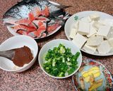 鮭魚豆腐味噌湯的食譜步驟1照片