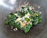 รูปขั้นตอนการทำที่ 3 ของ ใบเหลียงผัดไข่