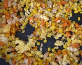 Foto langkah ke 2 dari resep Nasi Goreng Hongkong.