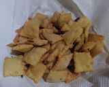 Foto langkah ke 5 dari resep Kue bawang seledri.
