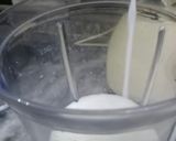 A picture of step 1 of Traditional malai wali sweet lassi.