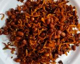 Foto langkah ke 8 dari resep Sambal kering ubi pedas.