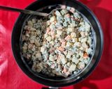 Foto del paso 9 de la receta: Pollo a la mantequilla acompañado con ensalada rusa