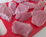 Foto del paso 1 de la receta: Solomillo de cerdo con salsa de peras